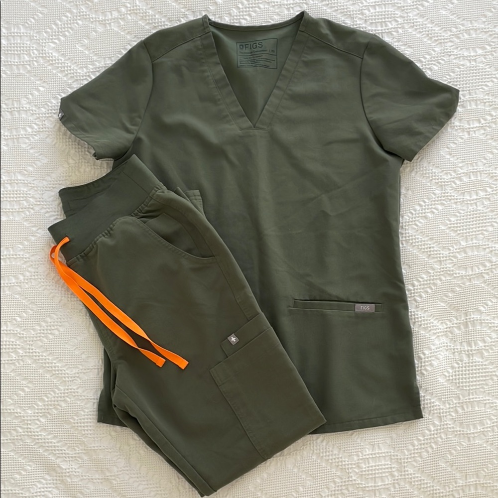 Figs Moss Scrub Set XS Top/XSP Pants